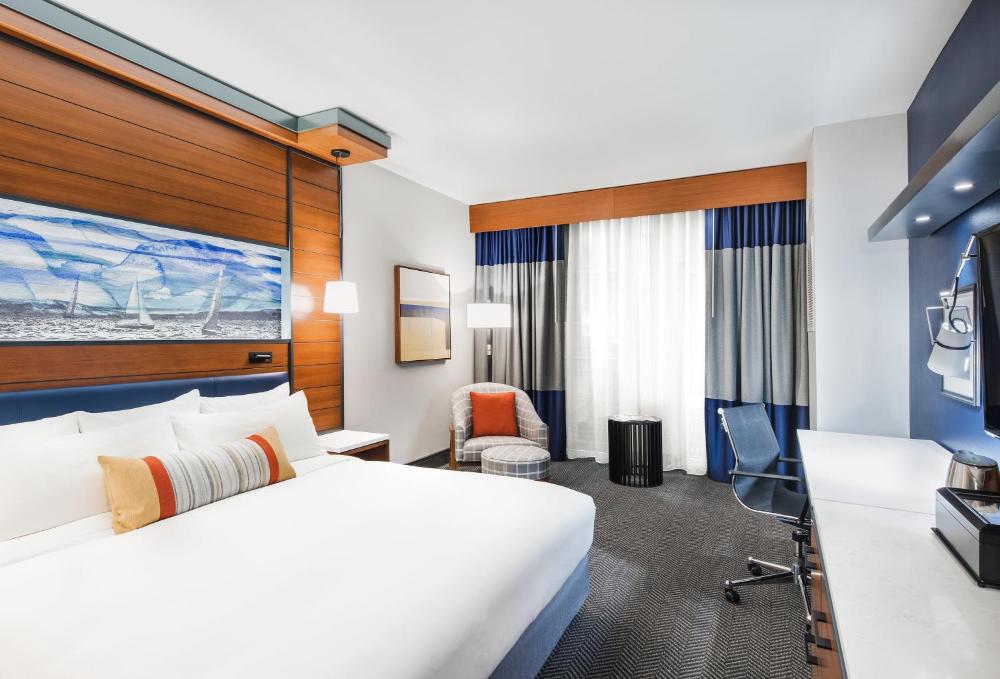 Standard King Room interior